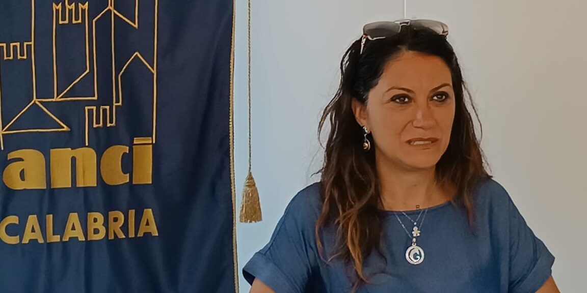 Succurro: «Vicina agli amministratori intimiditi. Calabria ha bisogno di protezione e riscatto»