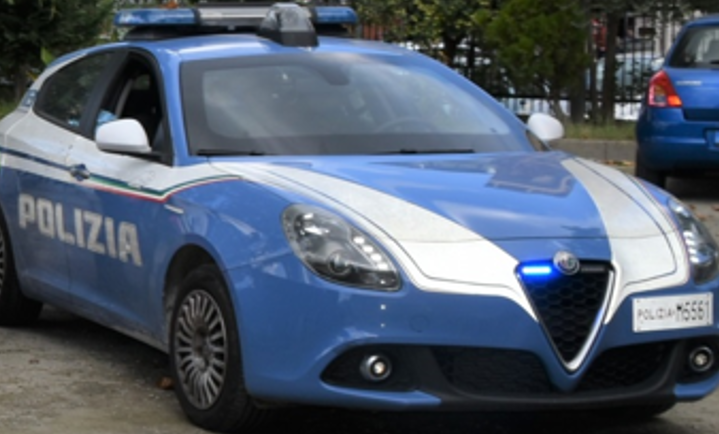 Crotone, trentenne già ai domiciliari arrestato per spaccio