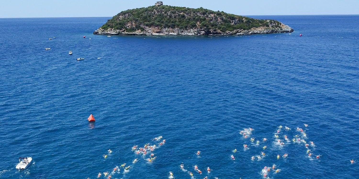 Assalto all’Isola 2026, record di iscrizioni da tutta Italia: in 506 per il periplo di Cirella – VIDEO
