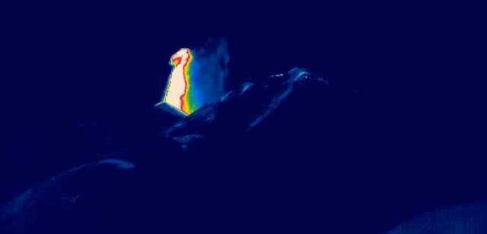 Nuova attività esplosiva sull’Etna, si intensificano tremore e cenere