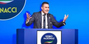 A Palmi spunta Vannacci (via social), l’endorsement che anima la campagna