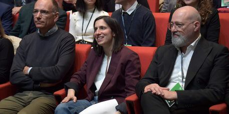 Pd, inizia l’era Schlein: a Cutro governo inumano, grazie Mattarella