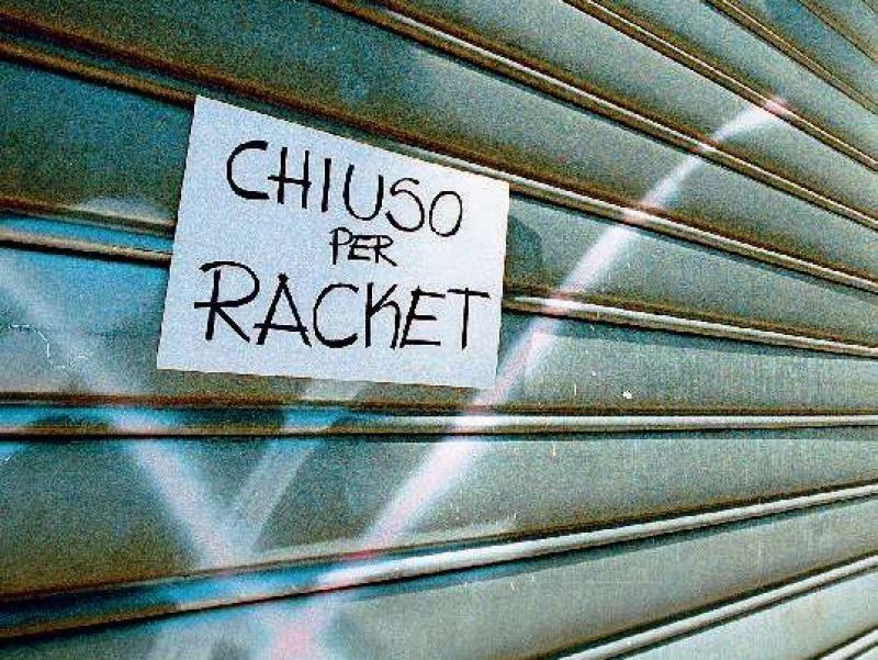 Lamezia, i commercianti rinunciano a costituirsi contro il clan