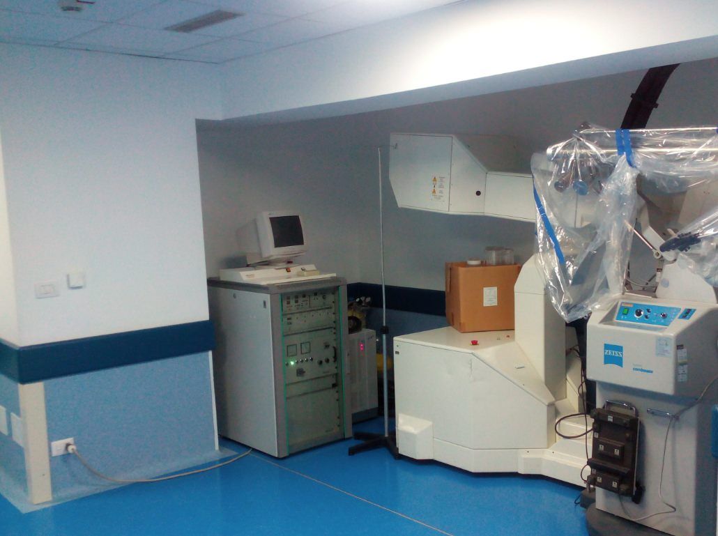 Reggio, Azzarà: «Ai Riuniti non c'è un blocco operatorio ma un ospedale da campo»