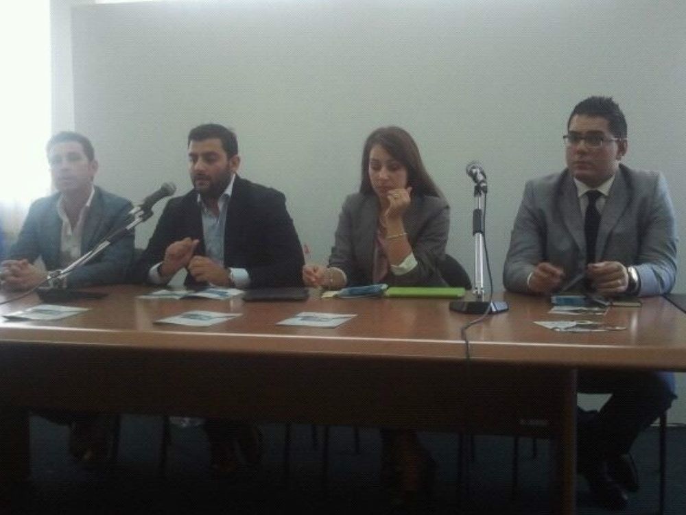 I "Peppe boys" scendono in campo per l`occupazione