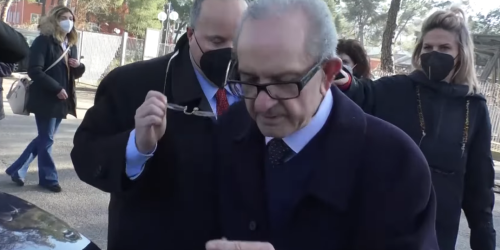 Petrella Roberto no vax