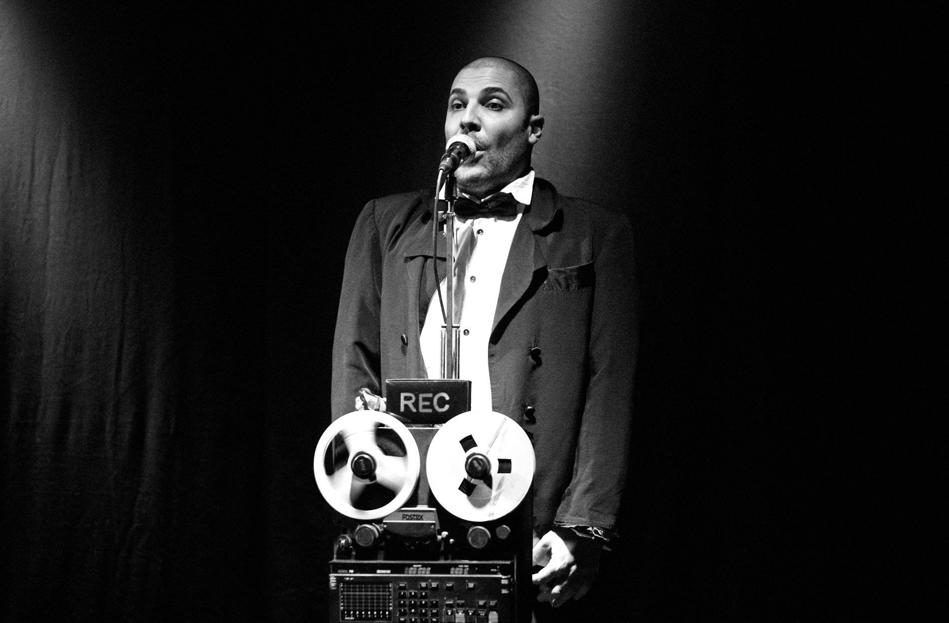 “Il signor dopodomani”, in scena lo sproloquio di un condannato a vivere