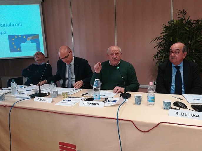 Europee, i calabresi votano M5S ma non scrivono il nome dei candidati – VIDEO