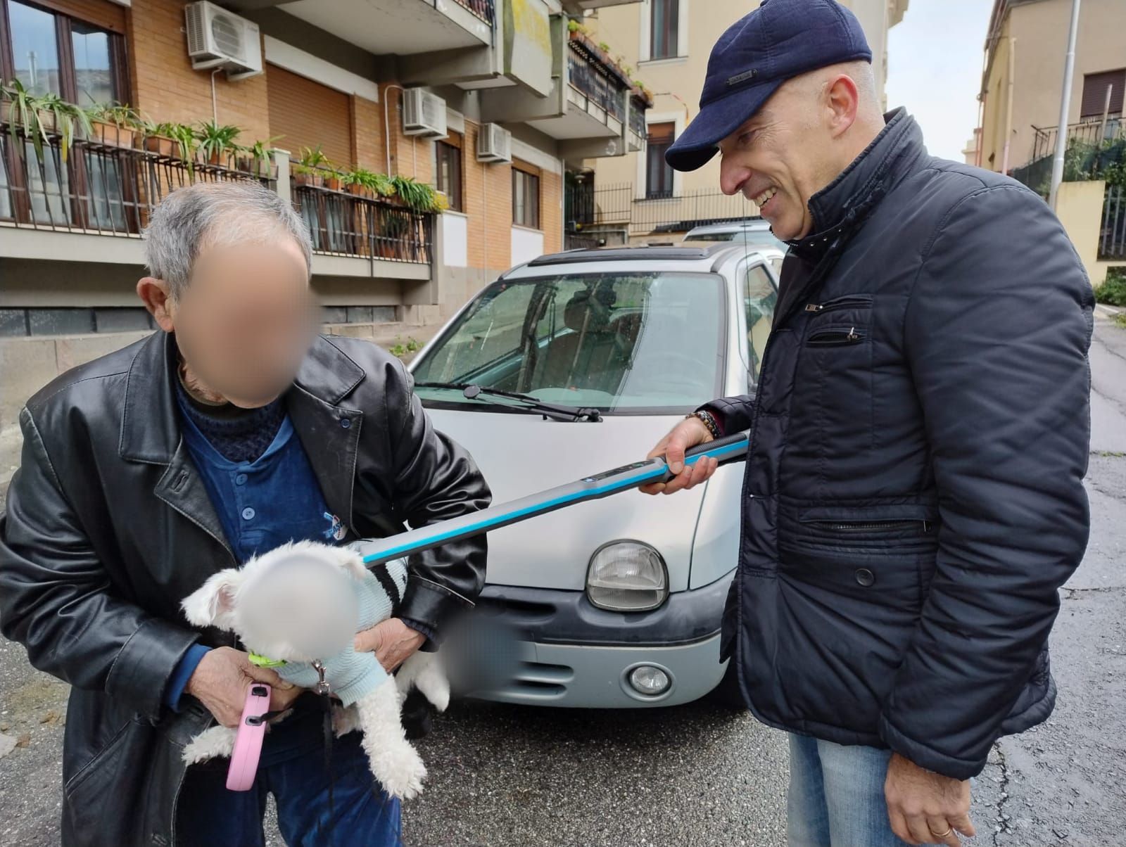 Catanzaro, parte la stretta della polizia locale contro l’abbandono delle deiezioni canine