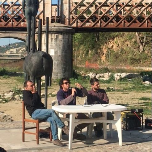 Tutti i "no" dei movimenti a Occhiuto