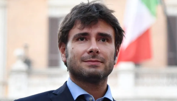 Alessandro Di Battista ricoverato a Cuba dopo un malore: è in gravi condizioni