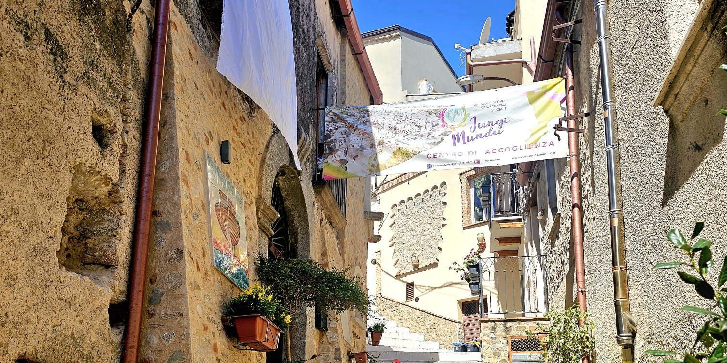 “Il Posto Giusto”, su Rai 3 focus su Jungi Mundu e sul borgo di Camini