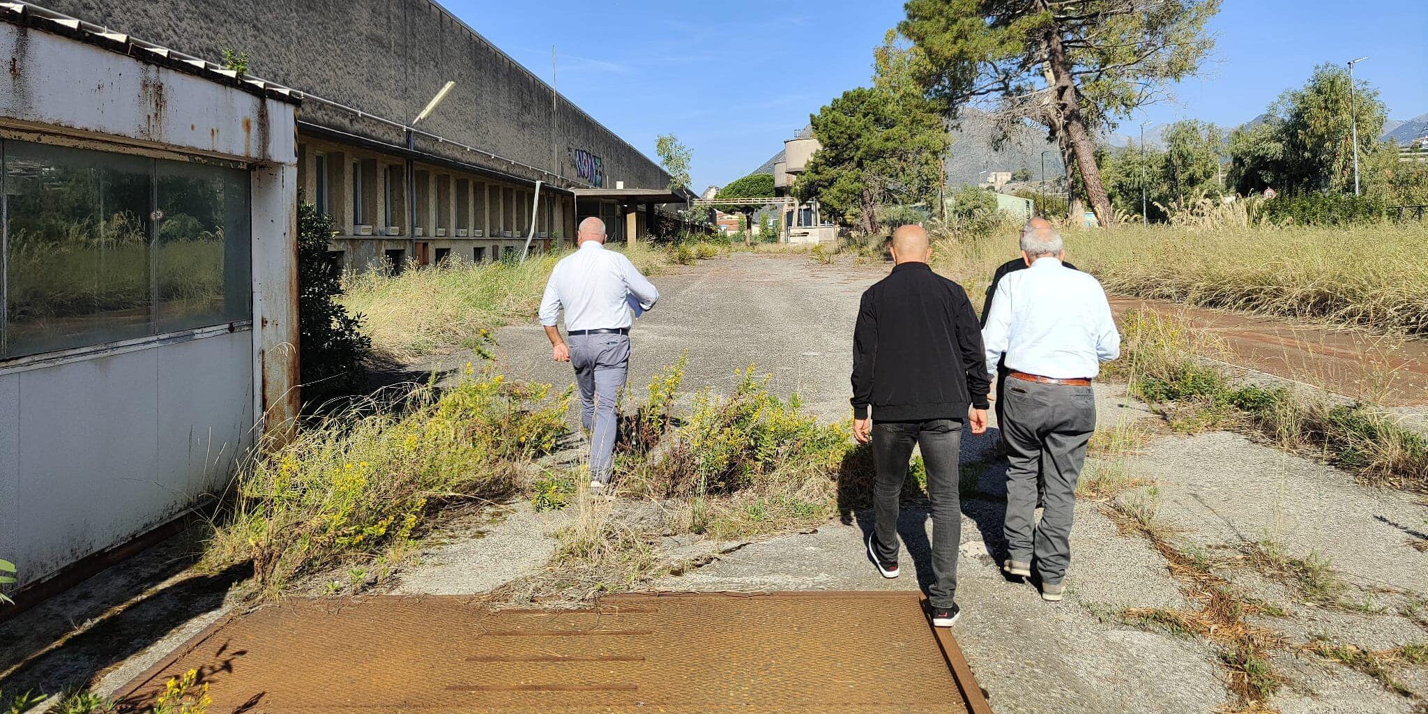 Praia, tolti i sigilli alla “Marlane”. Il sindaco: «Daremo nuova vita a quest’area»
