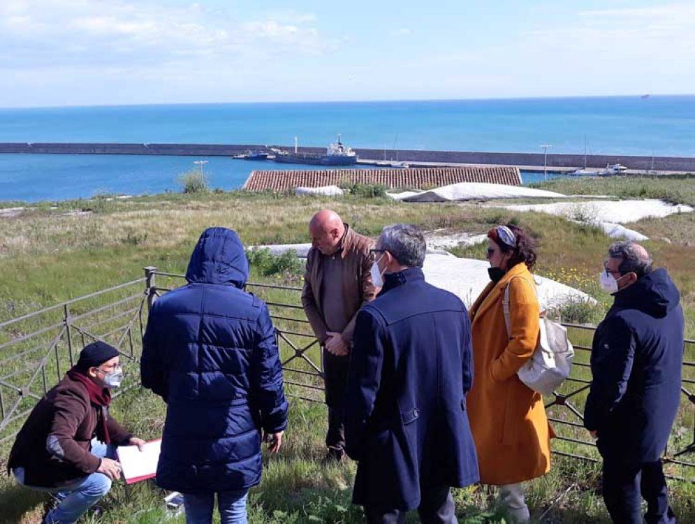 Castello Crotone: valutati i rischi sulla radioattività, cauto il sindaco