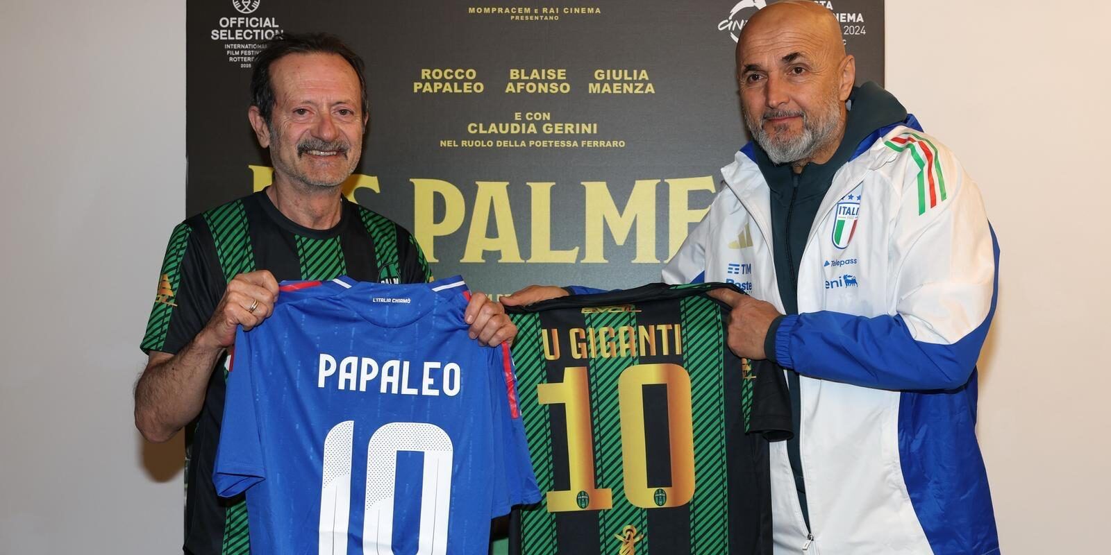 L’incontro tra il cast del film “U.S. Palmese” e la Nazionale Italiana di Spalletti – FOTO
