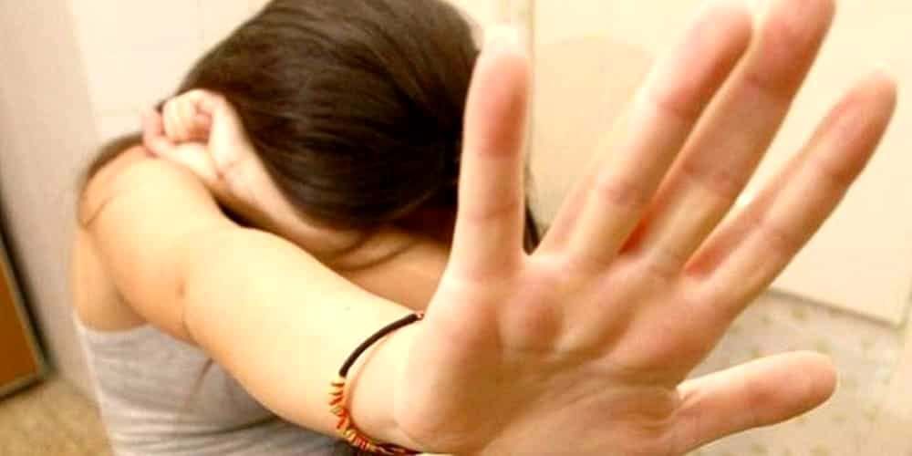 Lamezia, atti sessuali con un minore: 40enne in manette