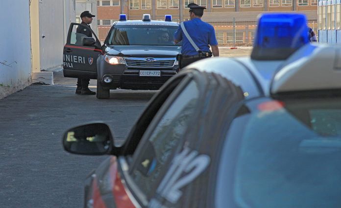 Cosenza, perquisizioni e controlli negli alloggi Aterp
