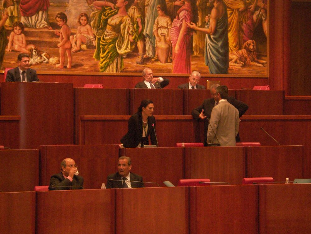 CONSIGLIO REGIONALE | Aria pesante a Palazzo Campanella