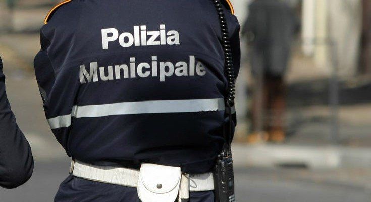 Occupazioni abusive a Cosenza, sgomberate due famiglie rom