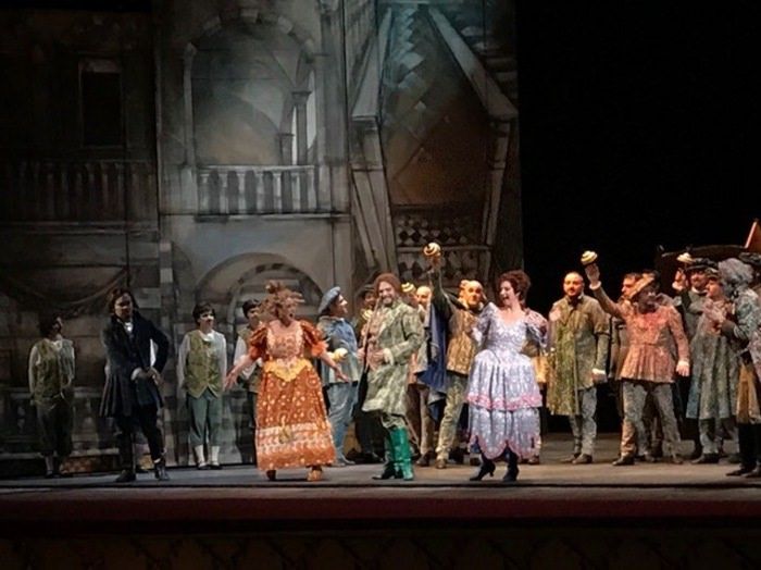 "La Cenerentola" che incanta il Rendano