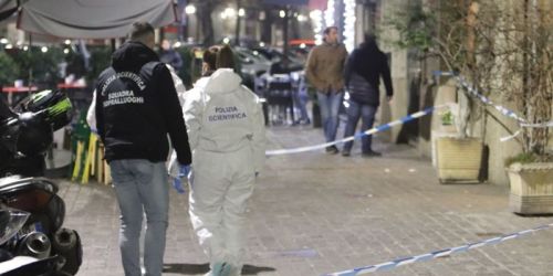 Sparatoria a Milano, un morto e un ferito. L'aggressore in fuga