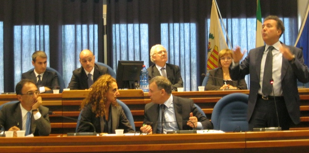 Catanzaro, le “tossine” elettorali agitano il centrodestra