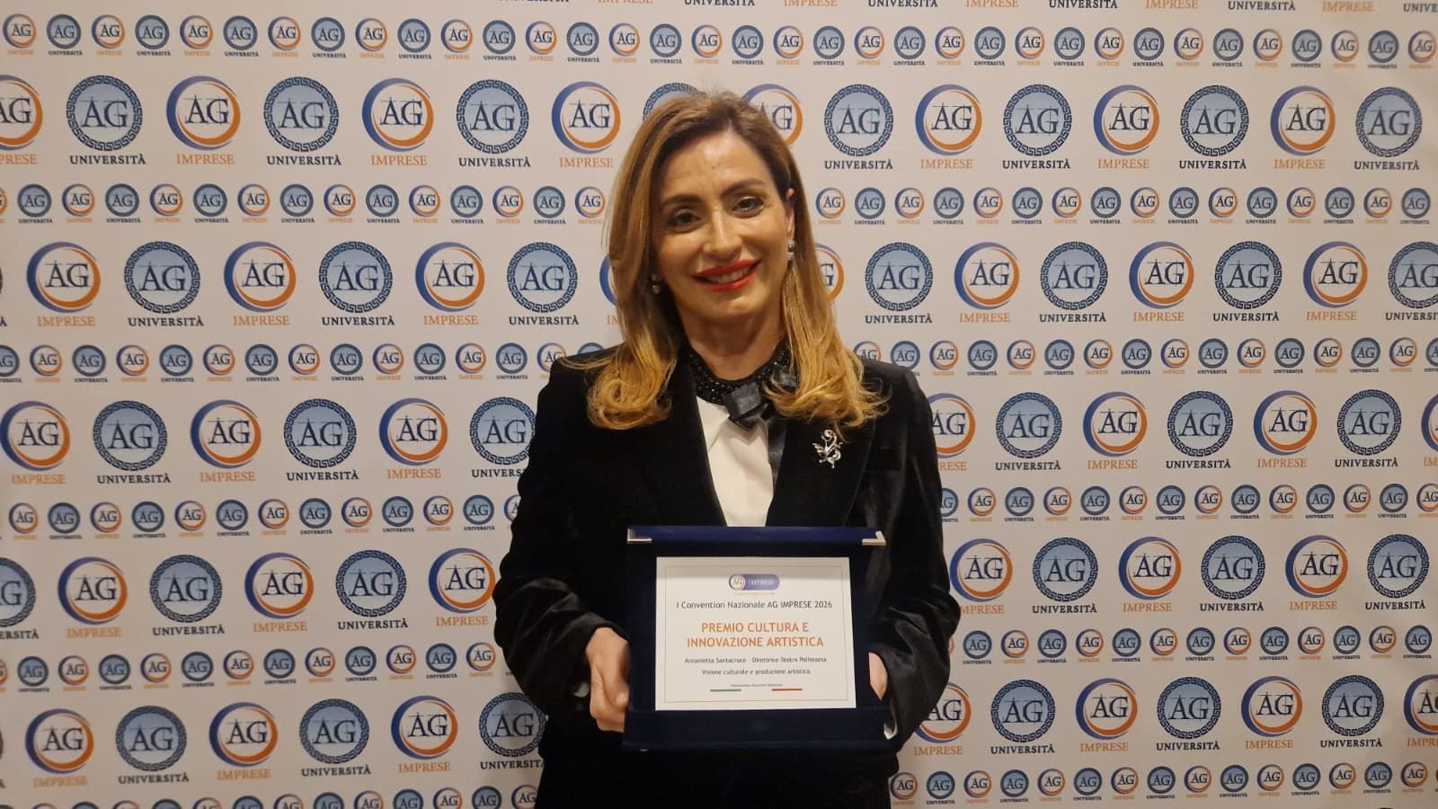 Il Festival d’Autunno porta la Calabria sulla scena nazionale, premiata Antonietta Santacroce