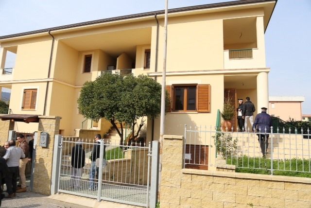 IL SUICIDIO DI GIUSTI | Quei legami scomodi con i clan