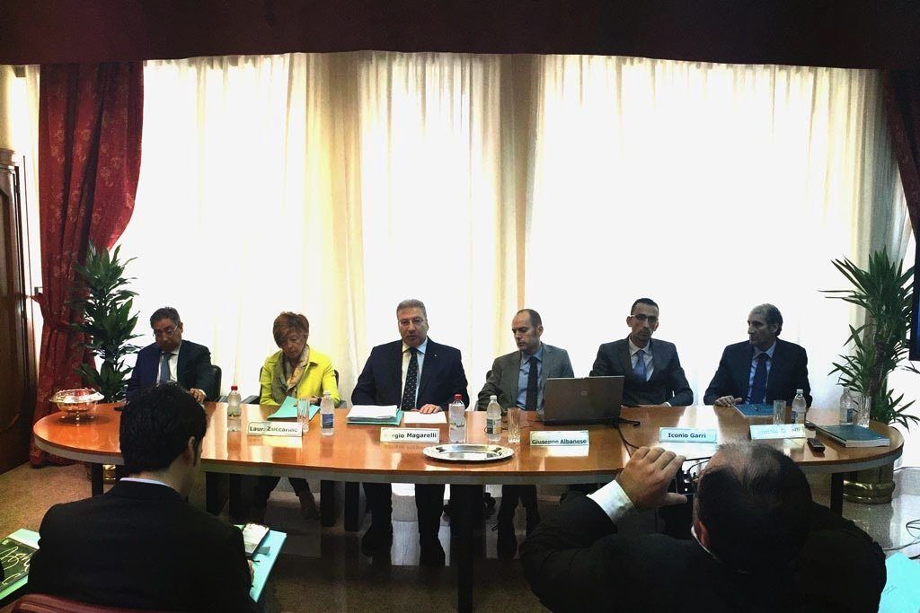 La timida ripresa e il freno della corruzione