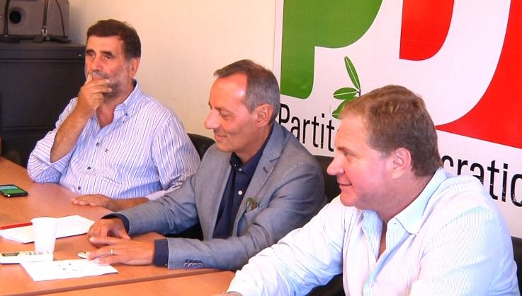 Graziano riunisce il centrosinistra (senza Oliverio) e ribadisce la linea: «Discontinuità»