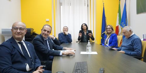 tavolo medicina al Gom