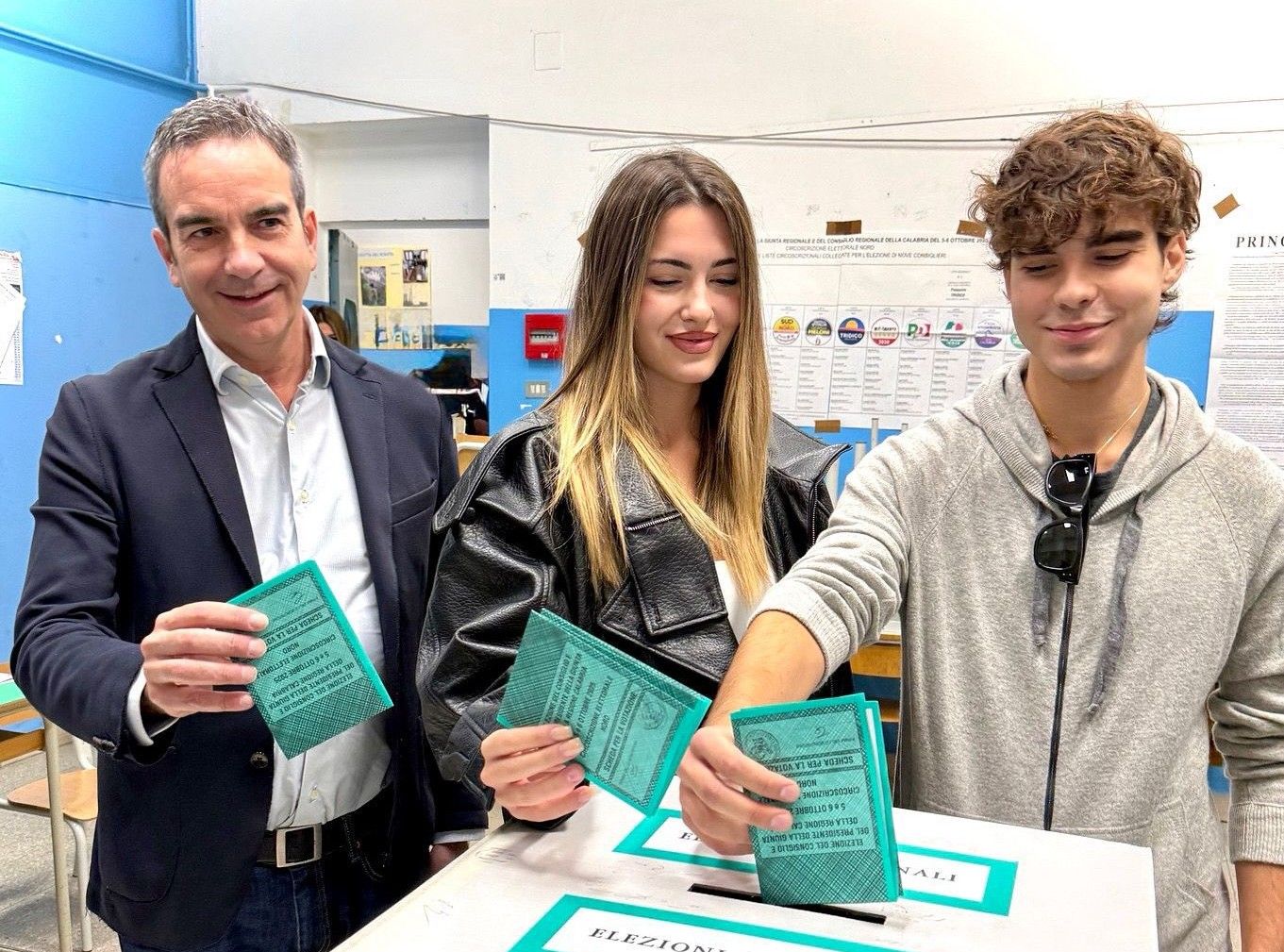 Regionali in Calabria, i candidati Occhiuto e Toscano hanno votato