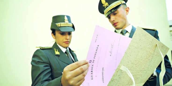 Prato, manodopera illegale e “denaro sporco”: oltre 200 indagati