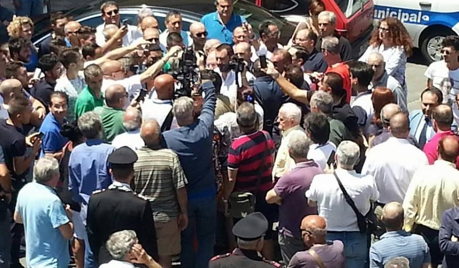 Salvini a Vibo: «Qui non può sbarcare tutta l'Africa»