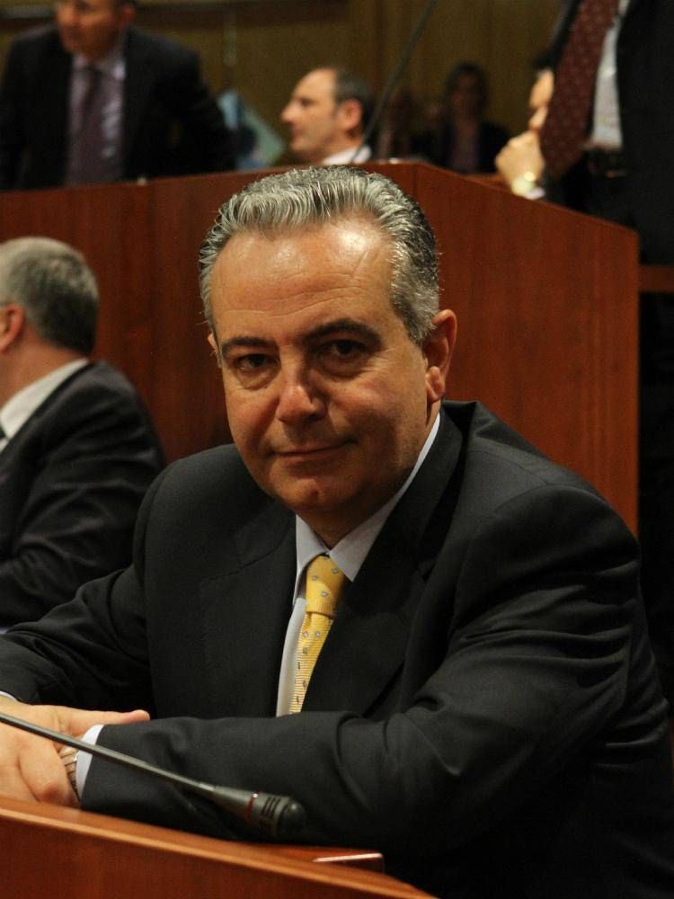 Trasporti, Fedele: «Se Atam non invia i documenti niente soldi»