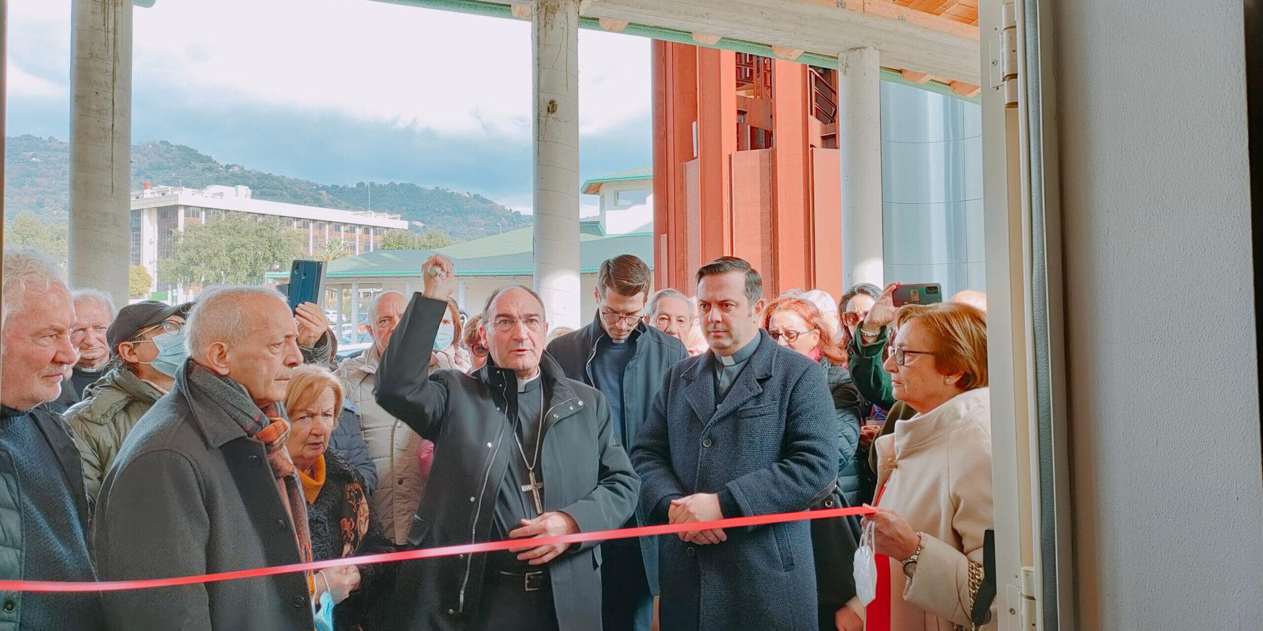 Inaugurato a Lamezia Terme l’ambulatorio solidale “Prima gli ultimi”