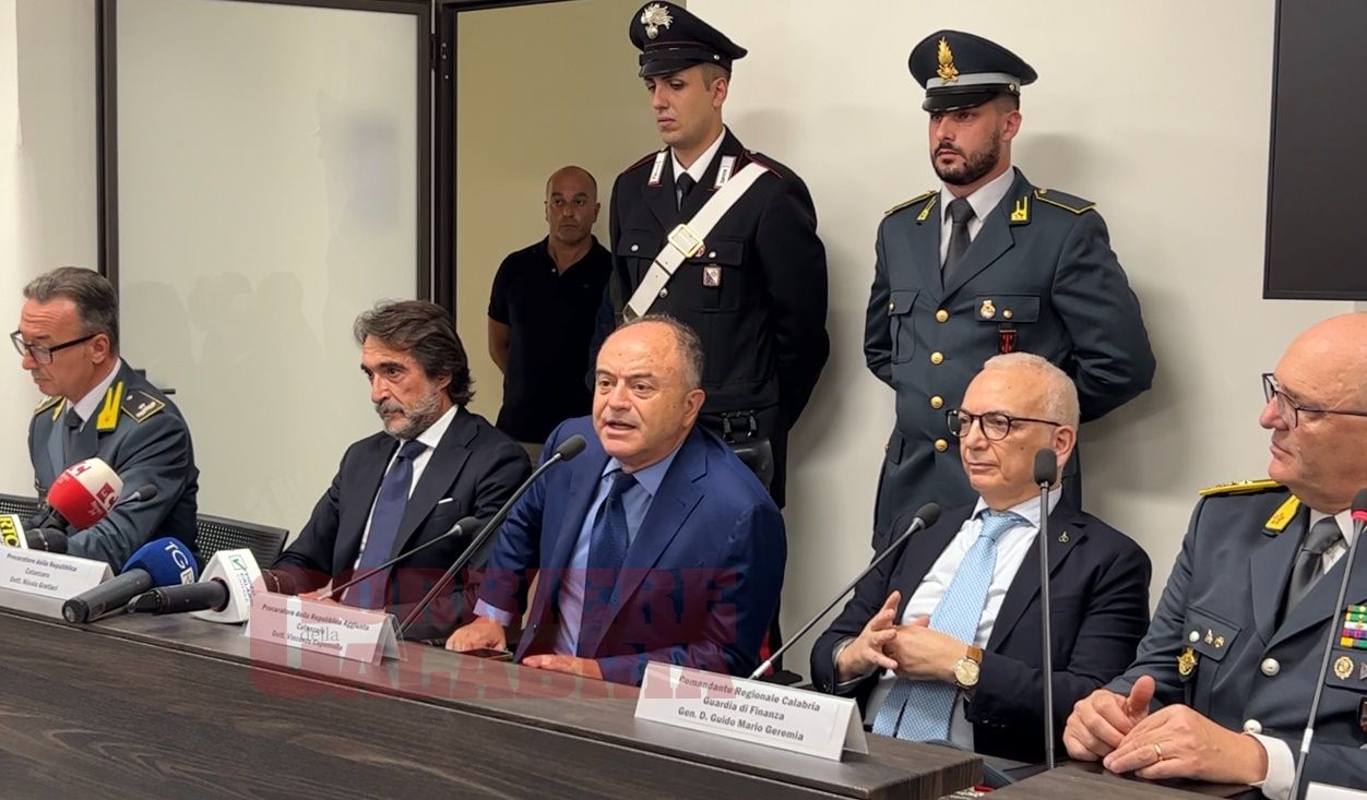 Operazione “Reset”, via agli interrogatori. Scorza passa ai domiciliari