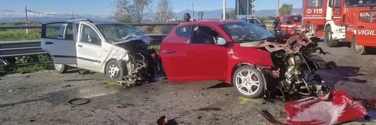 Strage sulle strade, 10 vittime in incidenti stradali