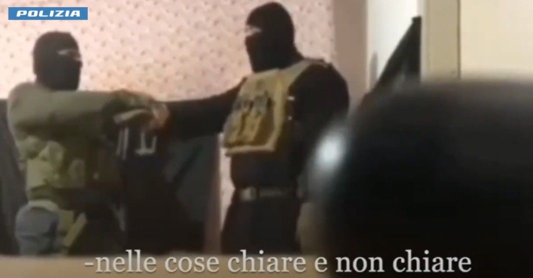 Il presunto affiliato Isis fermato in Calabria, l’incontro in un bar di Cosenza. «Faceva proselitismo»