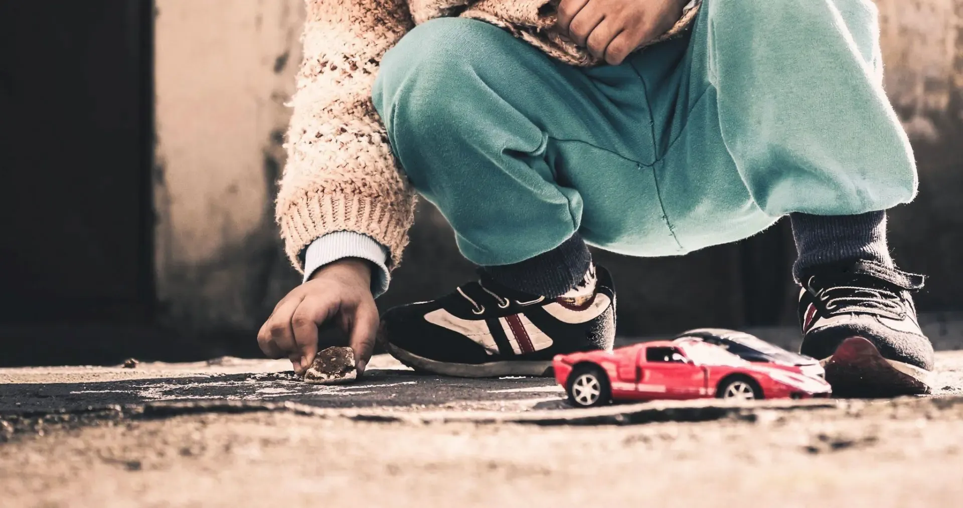 In Calabria il record negativo della povertà minorile: oltre un terzo dei bambini è in difficoltà