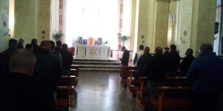 Portuali Gioia Tauro, protesta pacifica al Duomo