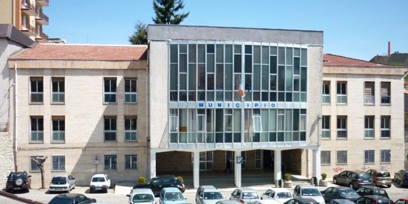 Covid, troppi casi a San Giovanni in Fiore. Scuole chiuse fino al 10 aprile