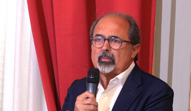 Belcastro: «Convenzione con farmaco Roche, e c'è l’ok di Aifa per Avigan»