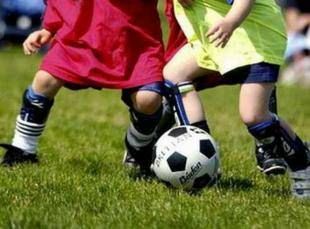 Il mondo del calcio unito contro la pedofilia