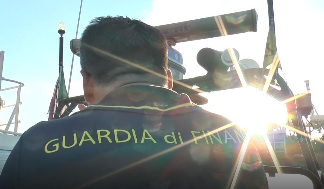 Coca nascosta nel container che trasportava carne dal Brasile, nuovo sequestro a Gioia Tauro