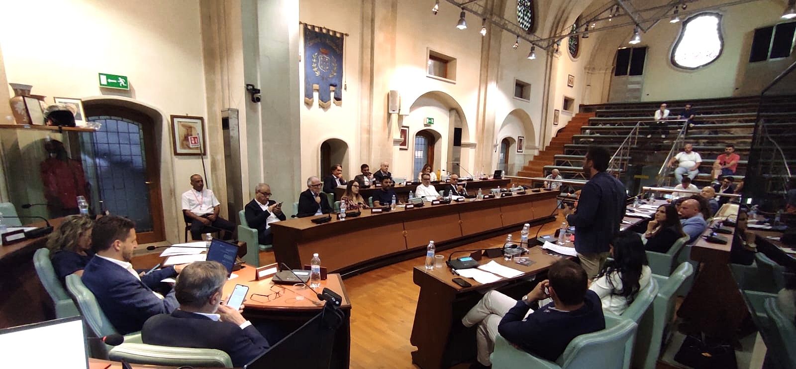 Il Consiglio Comunale di Corigliano-Rossano ha approvato gli equilibri di bilancio 2025-2027