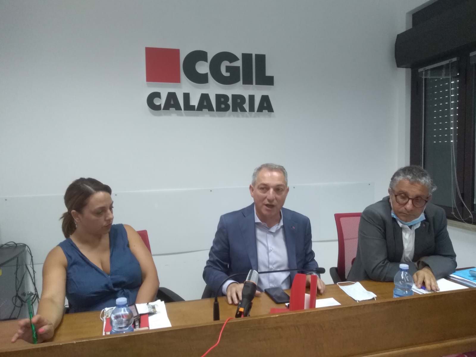 La Cgil lancia il Piano per la Calabria: «Confronto con la Regione, si rischia una bomba sociale» – VIDEO
