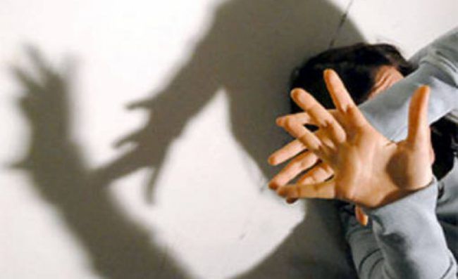 Minacce e violenze fisiche e sessuali: arrestato un 61enne a Castrolibero