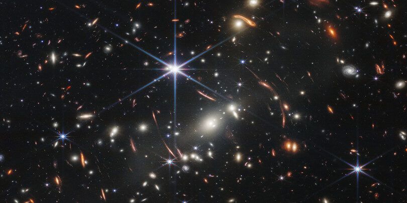 Biden svela la prima immagine del telescopio spaziale Webb