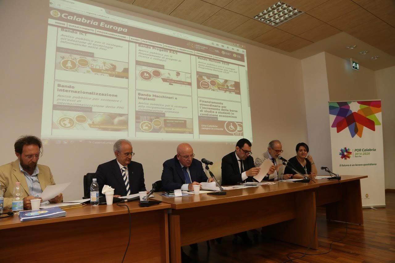 Por, 35 milioni e premi per chi assume ricercatori  